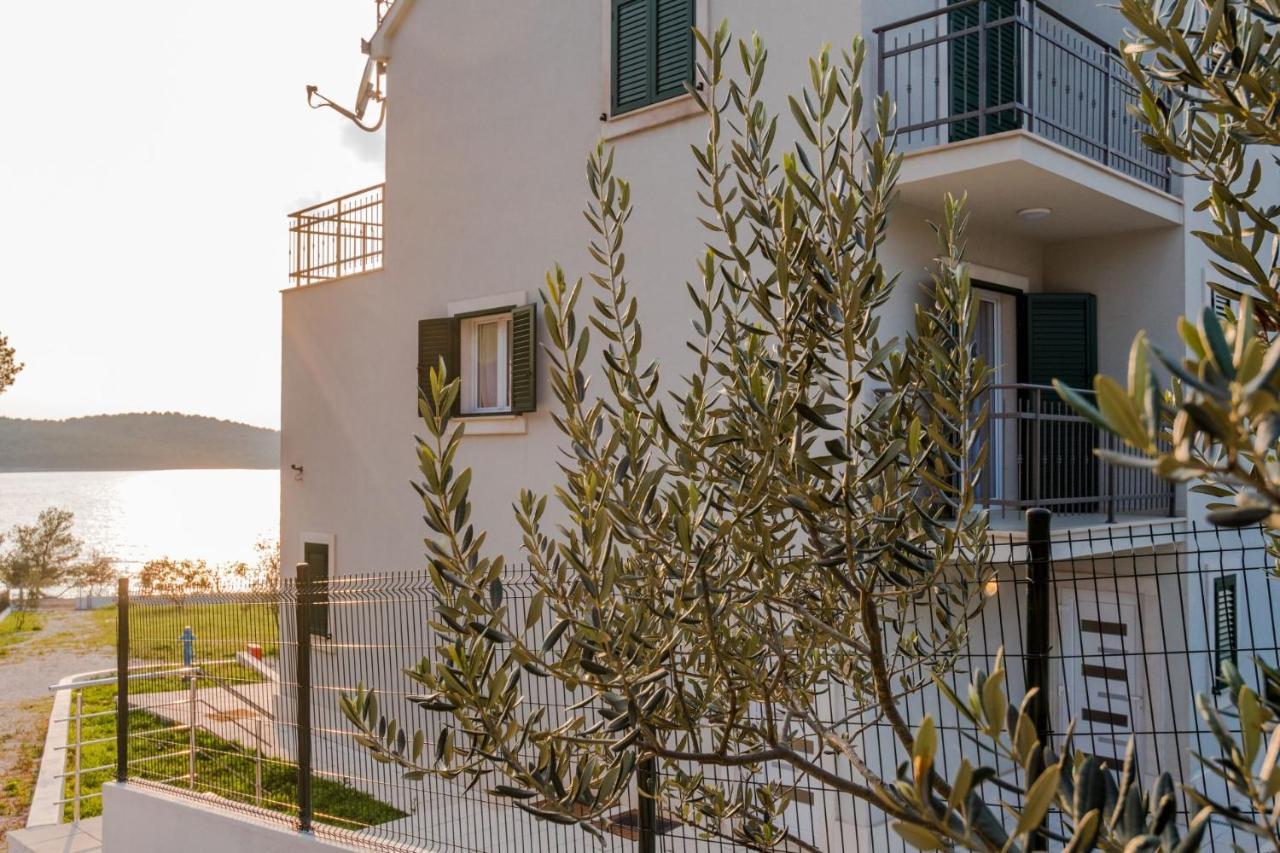 Bijaka Villas&Apartments Milna  Exterior photo